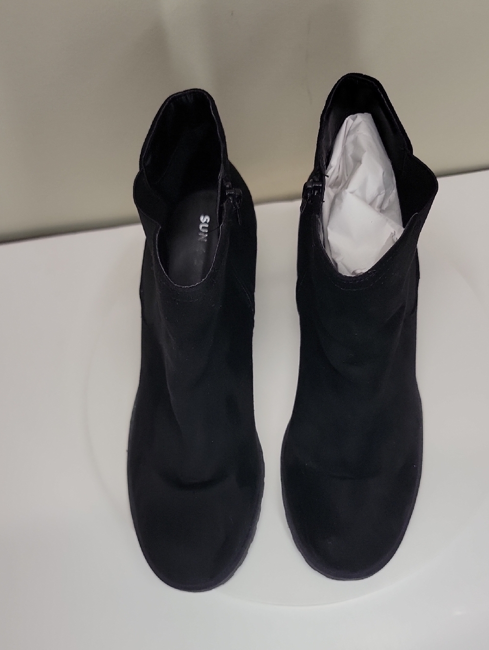 Sun + Stone NEW IN BOX Black Faux Suede Booties Sz 11 - Picture 5 of 12